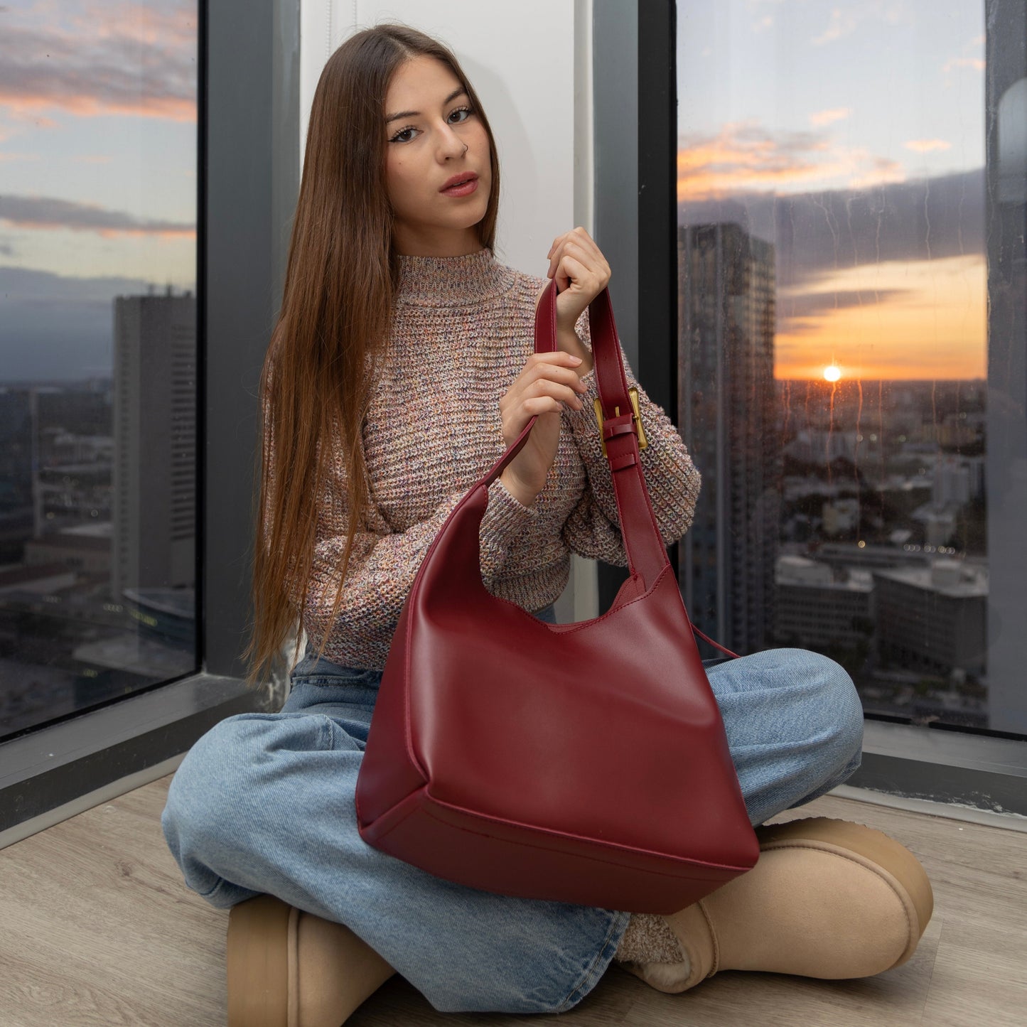 The Julie Shoulder Bag - Effortless Style Meets Everyday Functionality