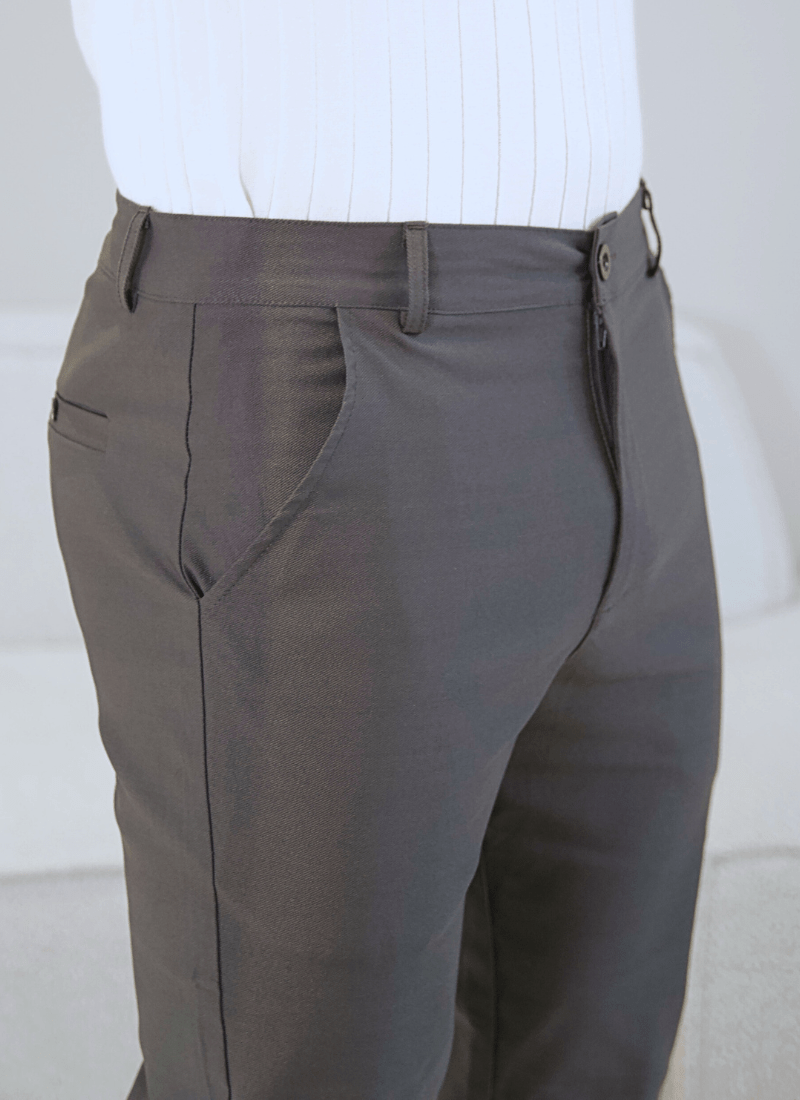 Light chinos