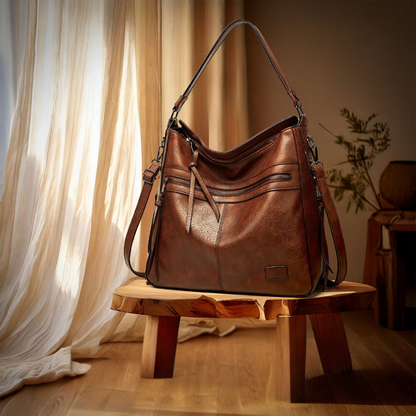 Lilla – Opulent Bag with Timeless Design