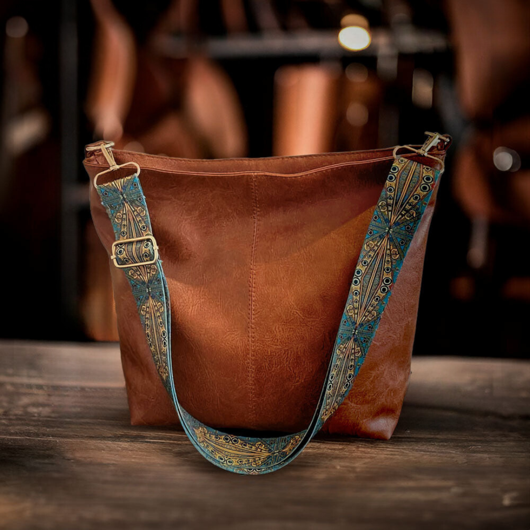 Freya – Timeless Vintage Shoulder Bag