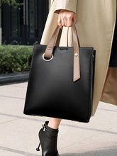 Lydia – Elegant Minimalist Bag