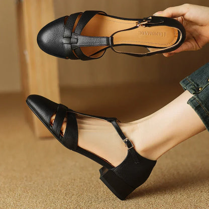 Joan | Timeless T-Bar Flats