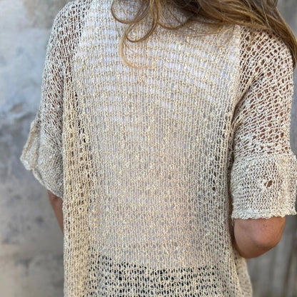 Ribbed Women’s Top with Button
